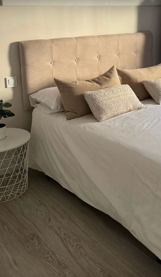 Cabecero Beige Cama 1.35