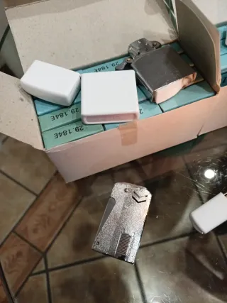 26 accendini a benzina Zippo nuovi