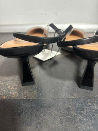 Zapatos Zara destalonados vinilo Talla 40