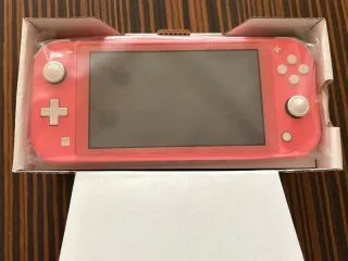 Nintendo switch lite Coral