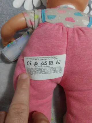 Bambola Nenuco con biberon