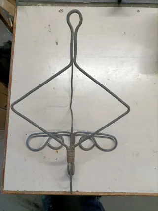 Appendiabiti in filo metallico