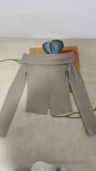 2 jerseys BSK hombro descubierto Talla XS