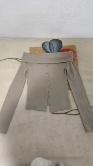 2 jerseys BSK hombro descubierto Talla XS