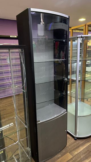 Vitrina expositora cristal y metal