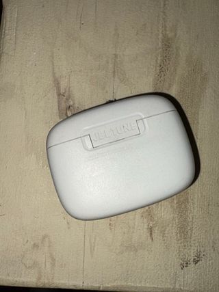 Cascos JBL TUNE Blancos.