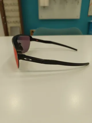 Gafas de sol Oakley Corridor Negro/Rojo
