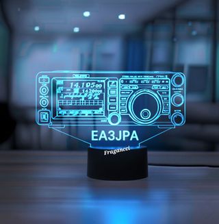 Lámpara led 3d emisora Yaesu FT-991A + indicativo
