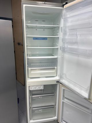 Nevera LG 2m No Frost