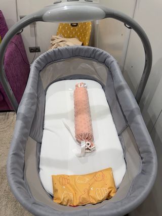 Cuna Chicco Baby Hug 4 en 1 Gris con colchón