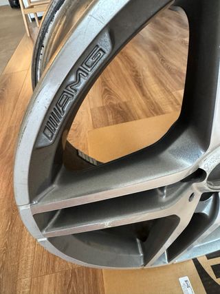 Llanta Mercedes AMG Ronal 18” A212 401 03 00