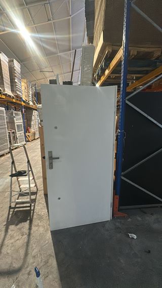 Puerta Granada Liso Derecha Outlet