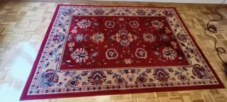 Alfombra clásica beige y roja