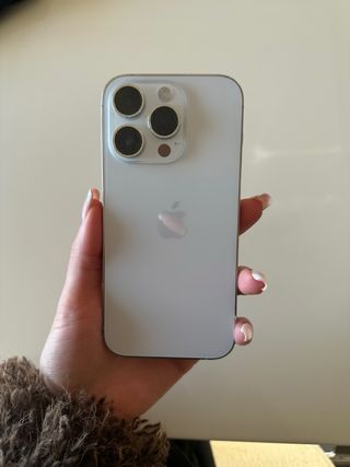 iPhone 14 Pro Gold/White