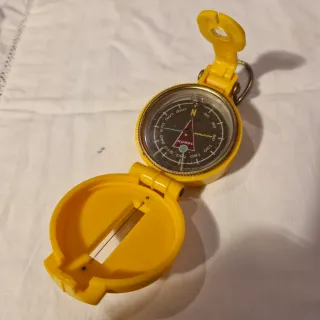 Bussola Konus Gialla