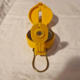 Bussola Konus Gialla