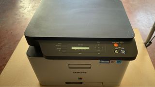 Impresora Láser Samsung clx-3305
