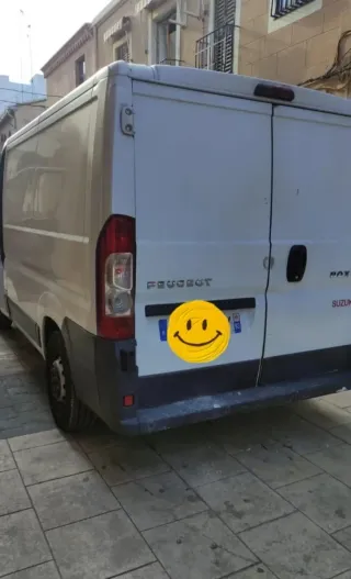 Se ofrece Servicio de mudanzas, Portes, transporte