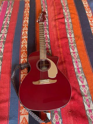 Guitarra Fender Newporter Player