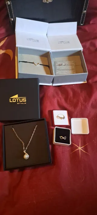 Lote 2 Pulseras Lotus Silver Corazón Infinito