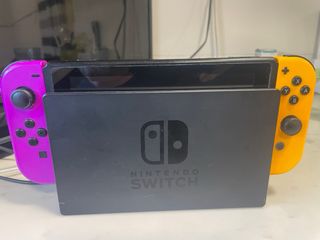 Nintendo Switch + Funda Mario Kart + Mando Pro