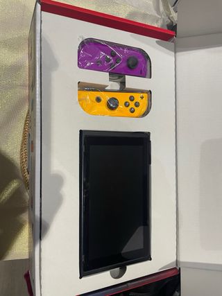 Nintendo Switch + Funda Mario Kart + Mando Pro