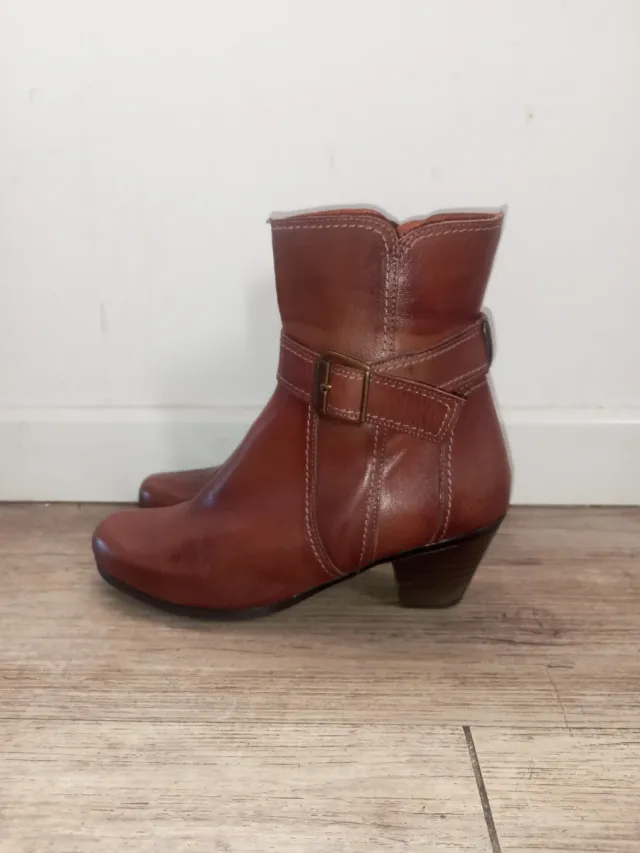 Botines de piel para mujer