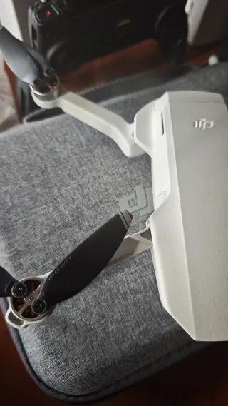 DJI Mavic Mini Fly More Combo