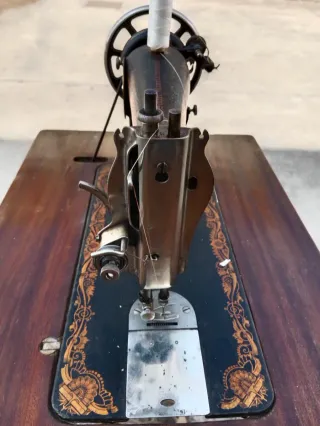 Máquina de coser Singer antigua