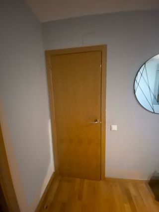 5 Puertas Madera y 2 con Cristal