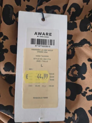 Abito maculato nuovo