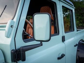 Land-Rover Defender 110 2.5 TD5 122CV PICK UP DOBLE CABINA