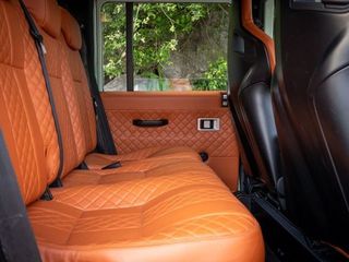 Land-Rover Defender 110 2.5 TD5 122CV PICK UP DOBLE CABINA