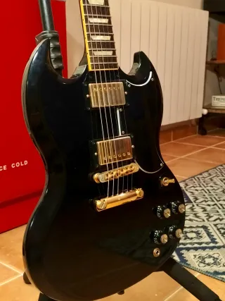 Gibson SG Reissue '61 Ebony/Gold