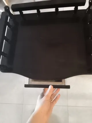 Revistero de madera con cajón