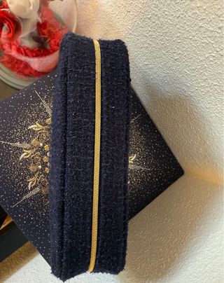 Borsa da toilette Chanel blu e dorata