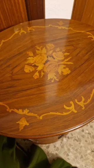 Mesa teléfono marquetería madera