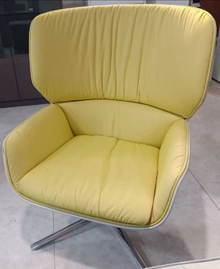 Butaca Nuez Andreu World Amarilla