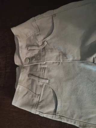 Pantalón pitillo verde chica estrechos