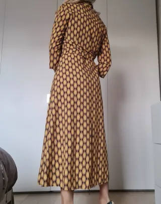 Abito fantasia geometrica