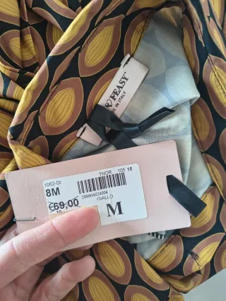 Abito fantasia geometrica