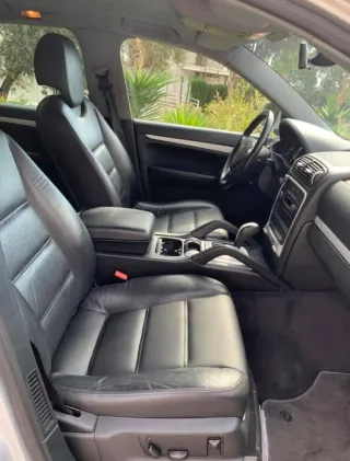 Porsche Cayenne 2003