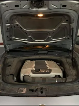 Porsche Cayenne 2003
