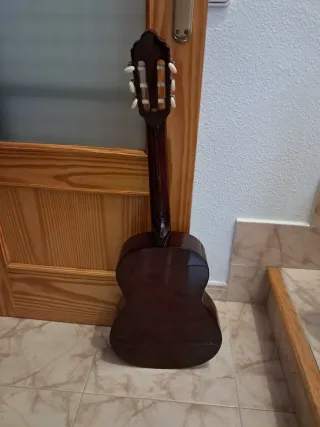 Guitarra Clásica Valencia VC103