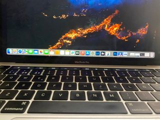 MacBook Pro 2020 Intel Iris Plus