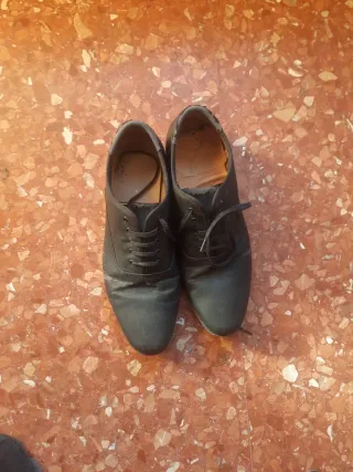 Zapatos Negros Punta de Pico