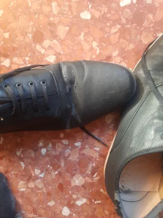 Zapatos Negros Punta de Pico