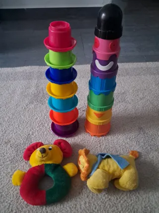 Lote Juguetes: Apilables y Peluches