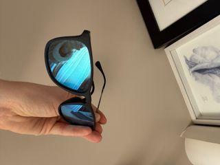 Gafas de sol polarizadas azules