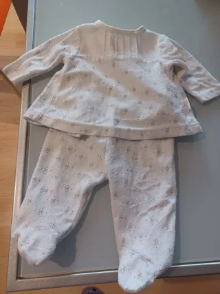 Conjunto bebé blanco 1 mes